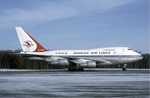 330px-Korean_Air_Boeing_747SP_at_Basle_-_January_1985